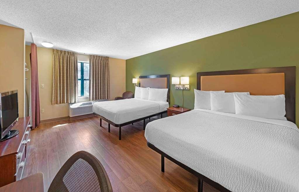 Mainstay South Mayo Clinic Hotel